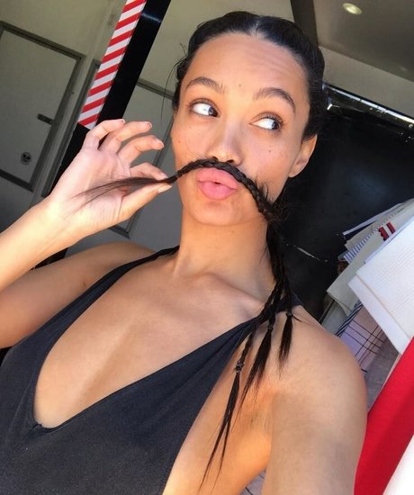 Photo nue de fuite OnlyFans de Alexis Gaube