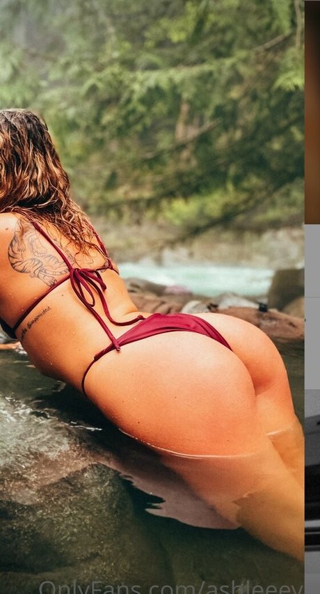 Photo nue de fuite OnlyFans de Ashleeey