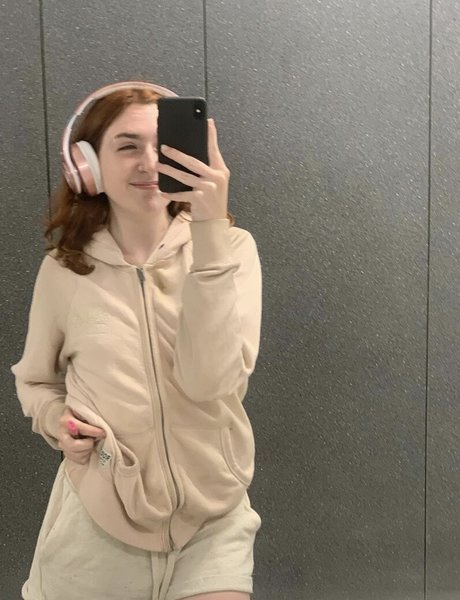 Photo nue de fuite OnlyFans de Cassbby