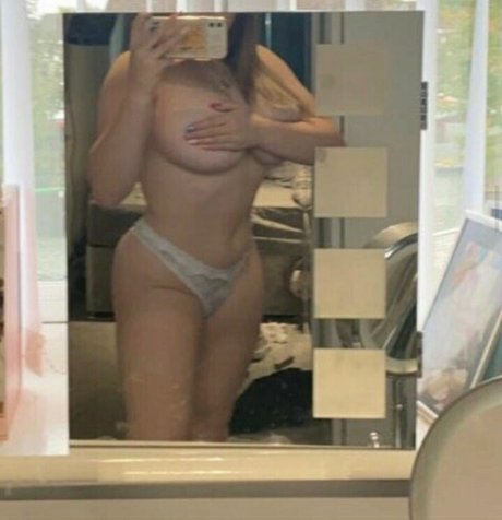 Photo nue de fuite OnlyFans de Ellieharp3r