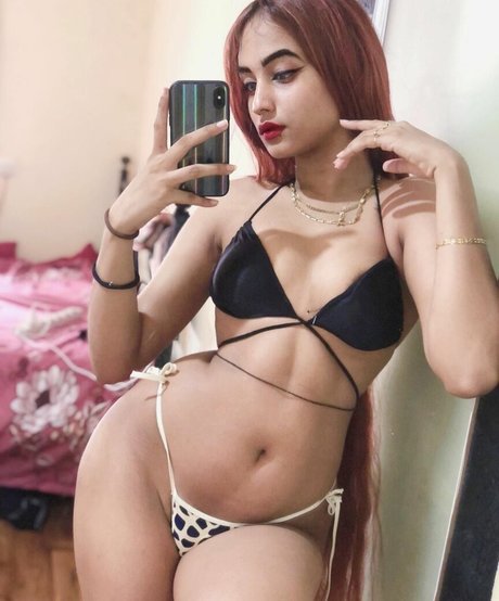 Dilnoor Aka