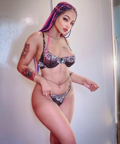 Dilnoor Aka