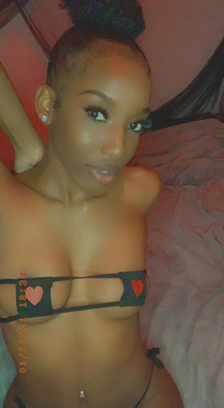 Photo nue de fuite OnlyFans de Throatog
