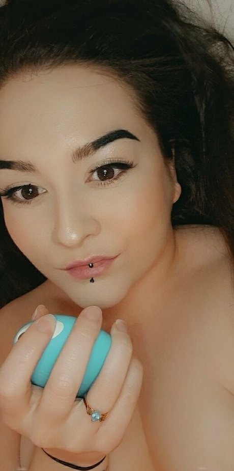 Photo nue de fuite OnlyFans de Knifecalledlust