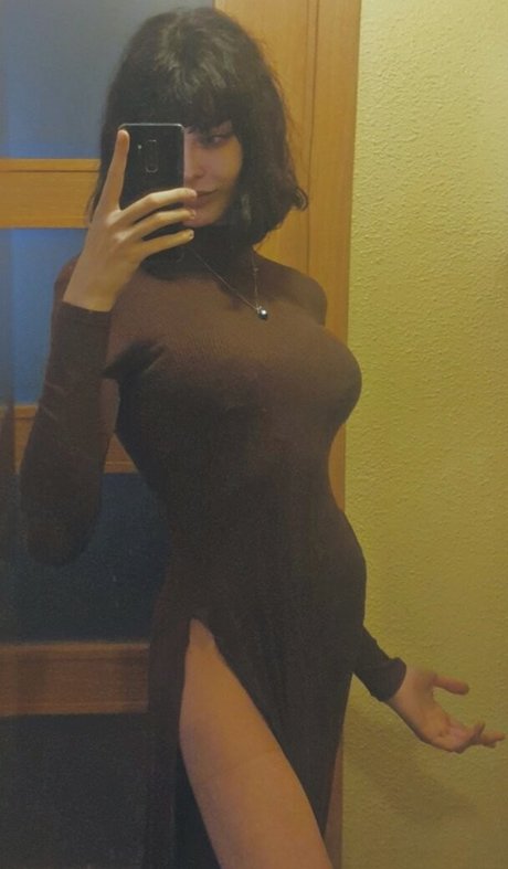 Photo nue de fuite OnlyFans de Niki Zmf