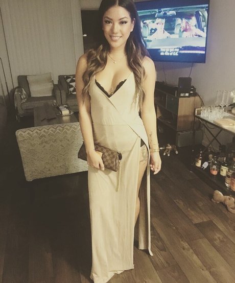 Janelle Ha