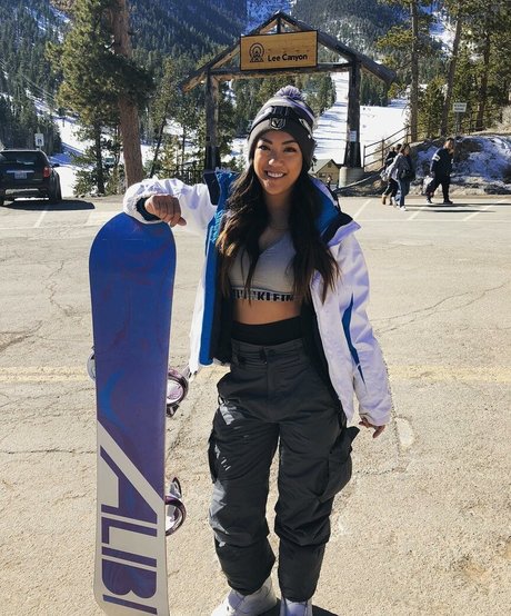 Janelle Ha