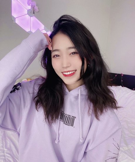 Photo nue de fuite OnlyFans de Yoojin
