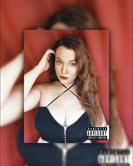 Carmen Curvy