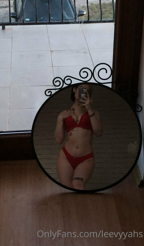 Photo nue de fuite OnlyFans de Leevyyahs