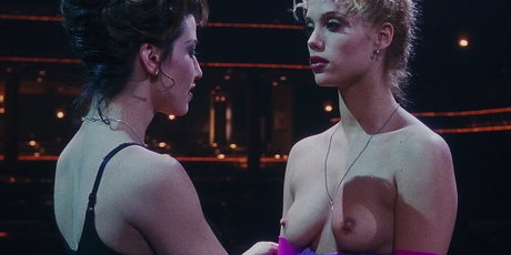 Photo nue de fuite OnlyFans de Elizabeth Berkley