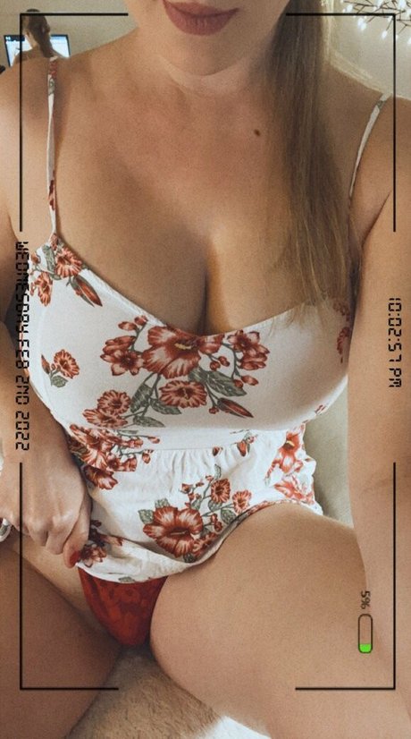 Photo nue de fuite OnlyFans de Saltedhoney