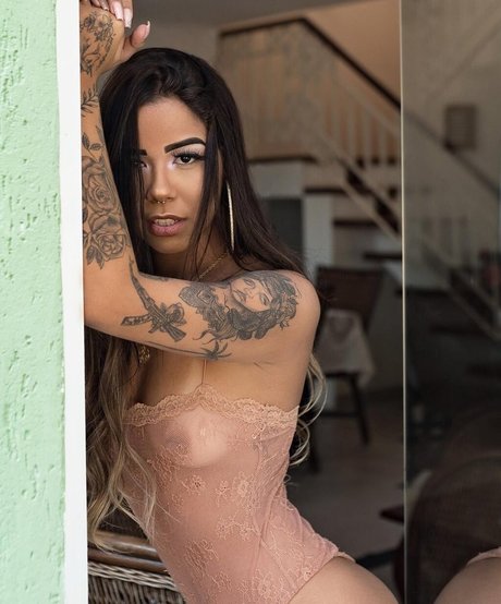 Photo nue de fuite OnlyFans de Julia Peixoto