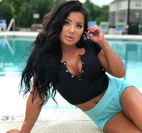 Photo nue de fuite OnlyFans de Leah Jaymes