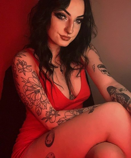 Photo nue de fuite OnlyFans de Dropdeadroses