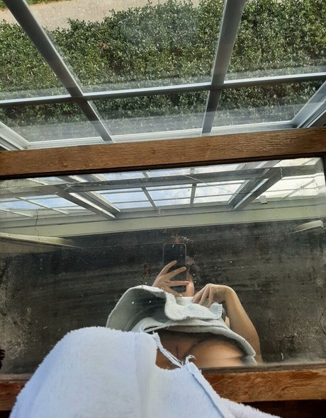 Photo nue de fuite OnlyFans de Lousyonie