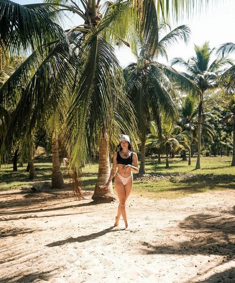 Photo nue de fuite OnlyFans de Valentina Acosta Giraldo