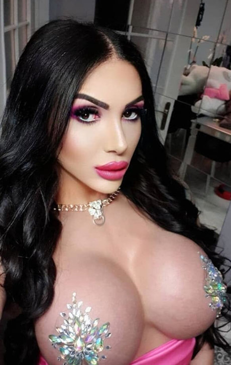 Photo nue de fuite OnlyFans de Ts Afet Yakar