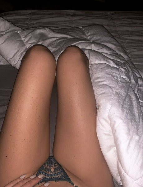 Photo nue de fuite OnlyFans de Sasha Adler