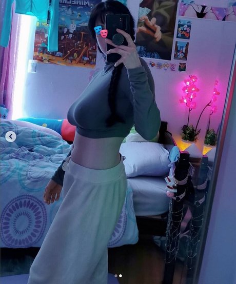 Photo nue de fuite OnlyFans de Knaiifuwaifuu