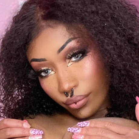 Photo nue de fuite OnlyFans de Noirekitten
