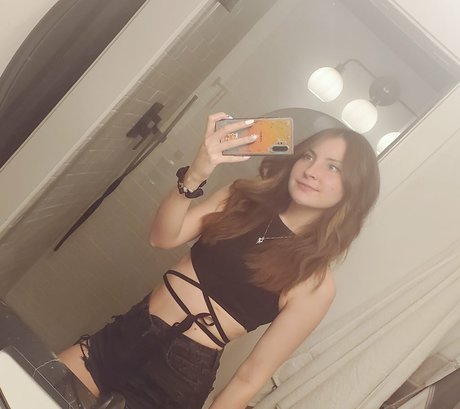 Photo nue de fuite OnlyFans de Vicky Kunia