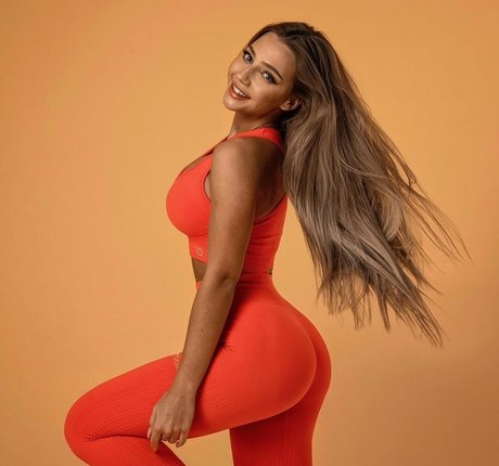 Anya Hryshchenko