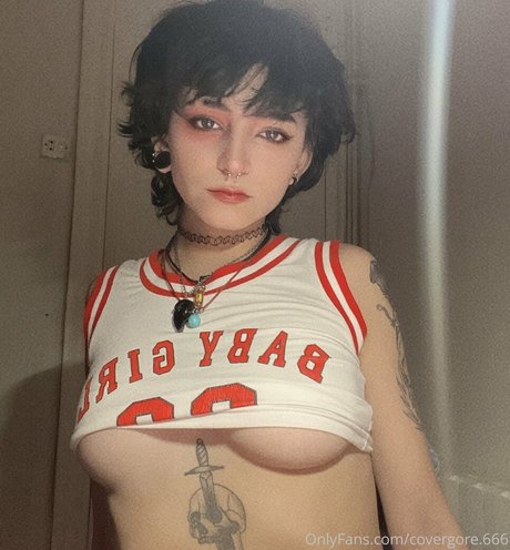 Covergore666