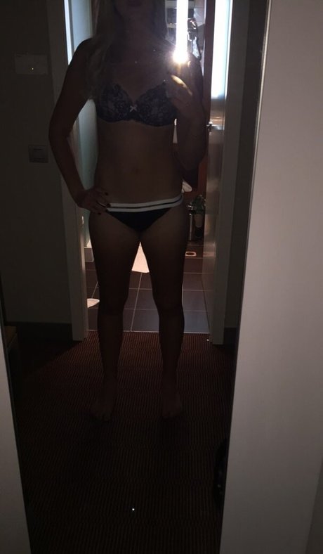 Photo nue de fuite OnlyFans de Kristina Mladenovic