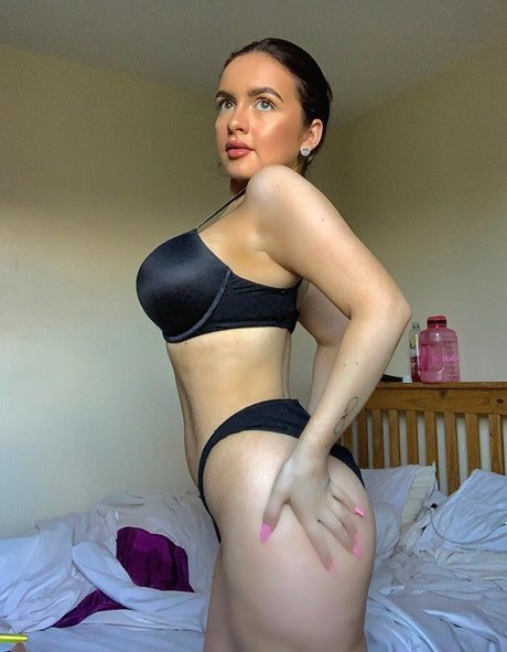 Photo nue de fuite OnlyFans de Ceri Pryce