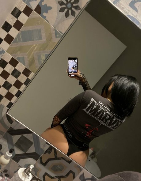 Photo nue de fuite OnlyFans de Morenamore