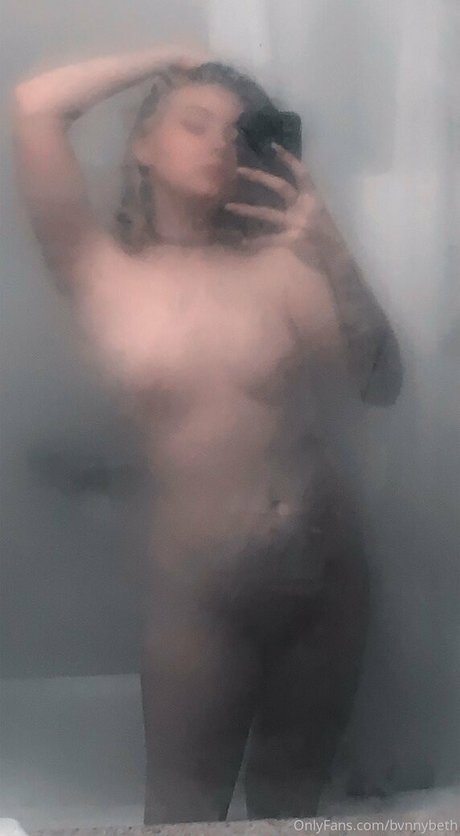 Photo nue de fuite OnlyFans de Bvnnybeth