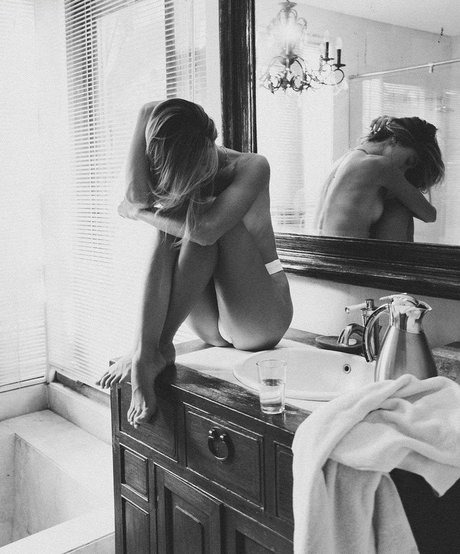 Photo nue de fuite OnlyFans de Aemillin