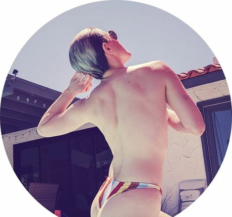Photo nue de fuite OnlyFans de Hannah Hart
