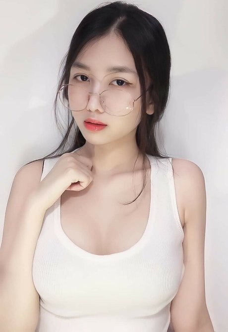 Photo nue de fuite OnlyFans de Kieutrinhminn