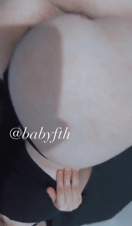 Photo nue de fuite OnlyFans de Angel Babyfth