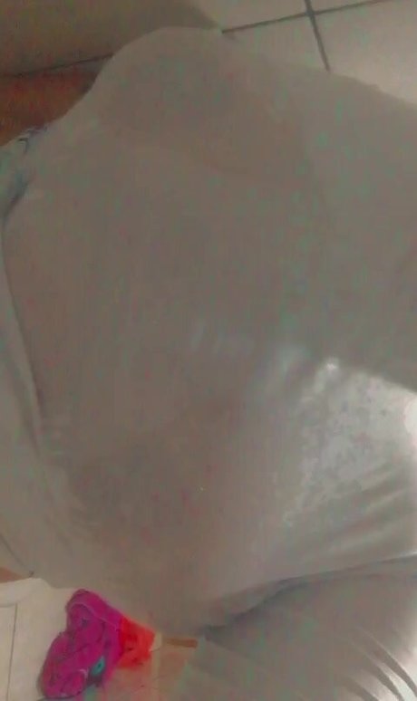 Photo nue de fuite OnlyFans de Letfernaandess