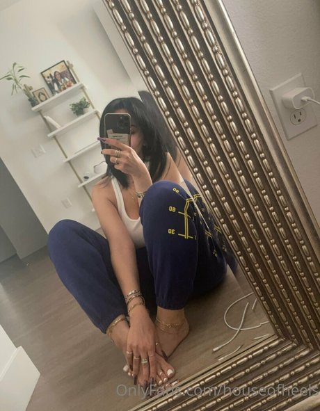 Photo nue de fuite OnlyFans de Feetbyjo