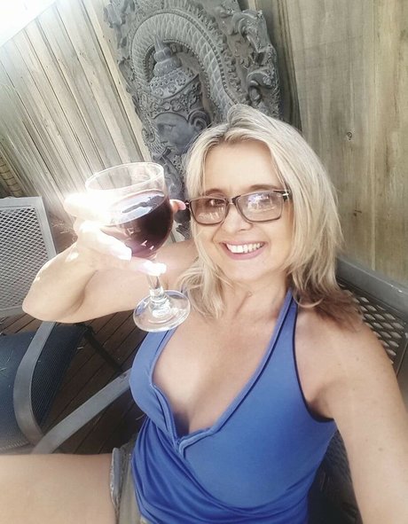 Photo nue de fuite OnlyFans de Helen Eleni