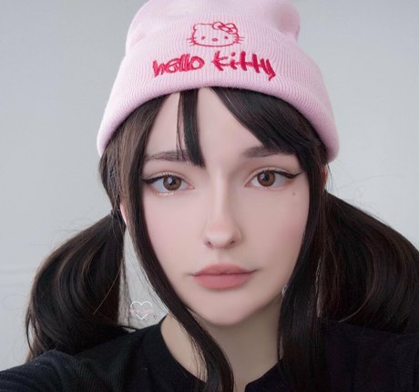 Photo nue de fuite OnlyFans de Mewlyni