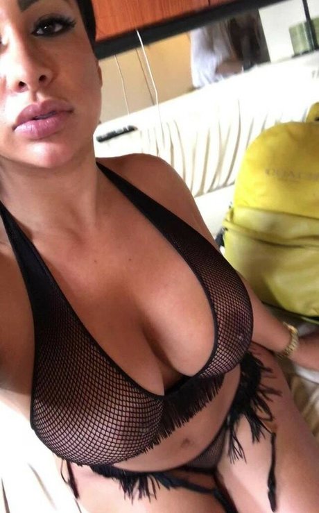 Colombian Baddie