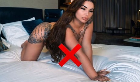 Photo nue de fuite OnlyFans de Louisemcnamara
