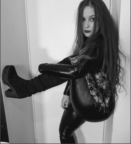 Photo nue de fuite OnlyFans de Octavius Kitten