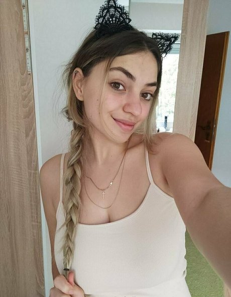 Photo nue de fuite OnlyFans de Monica0103