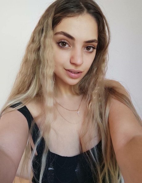 Photo nue de fuite OnlyFans de Monica0103
