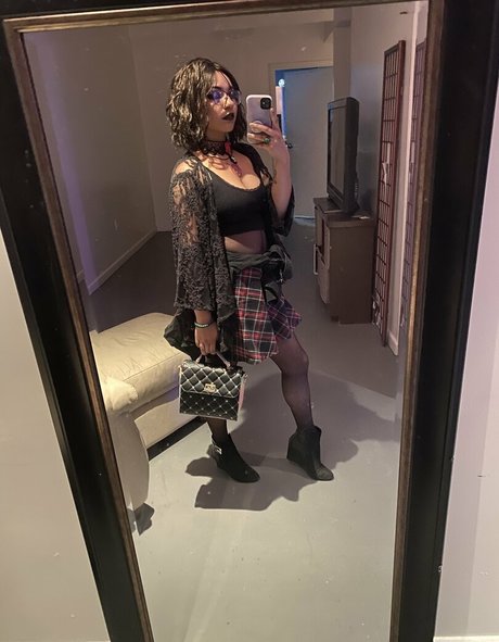 Photo nue de fuite OnlyFans de Freeblazybrat