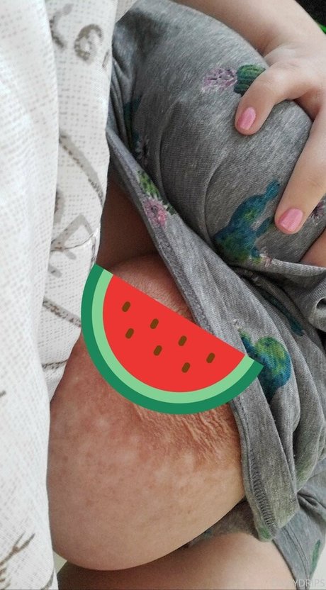 Photo nue de fuite OnlyFans de Pregnantpumpkinfree