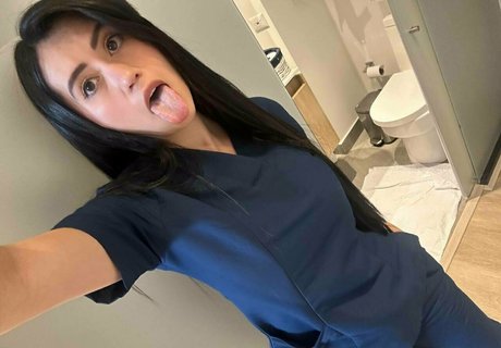 Photo nue de fuite OnlyFans de Pilarnurse
