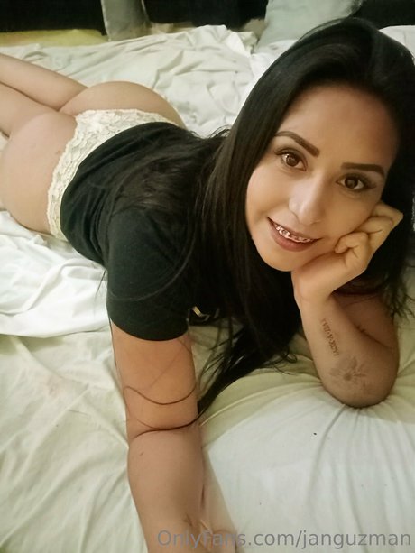 Photo nue de fuite OnlyFans de Janeth Guzman
