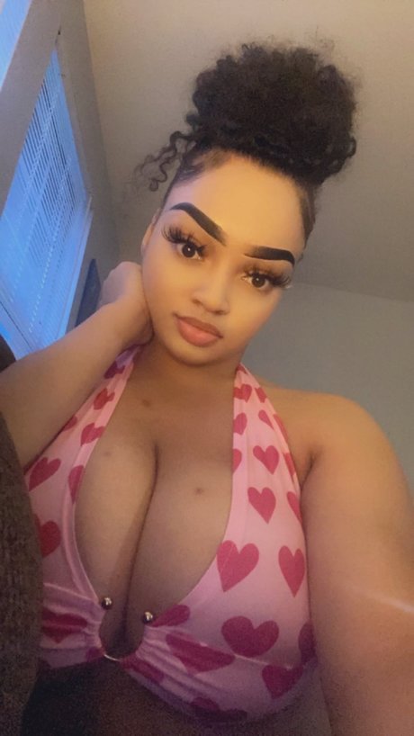 Photo nue de fuite OnlyFans de Gabi